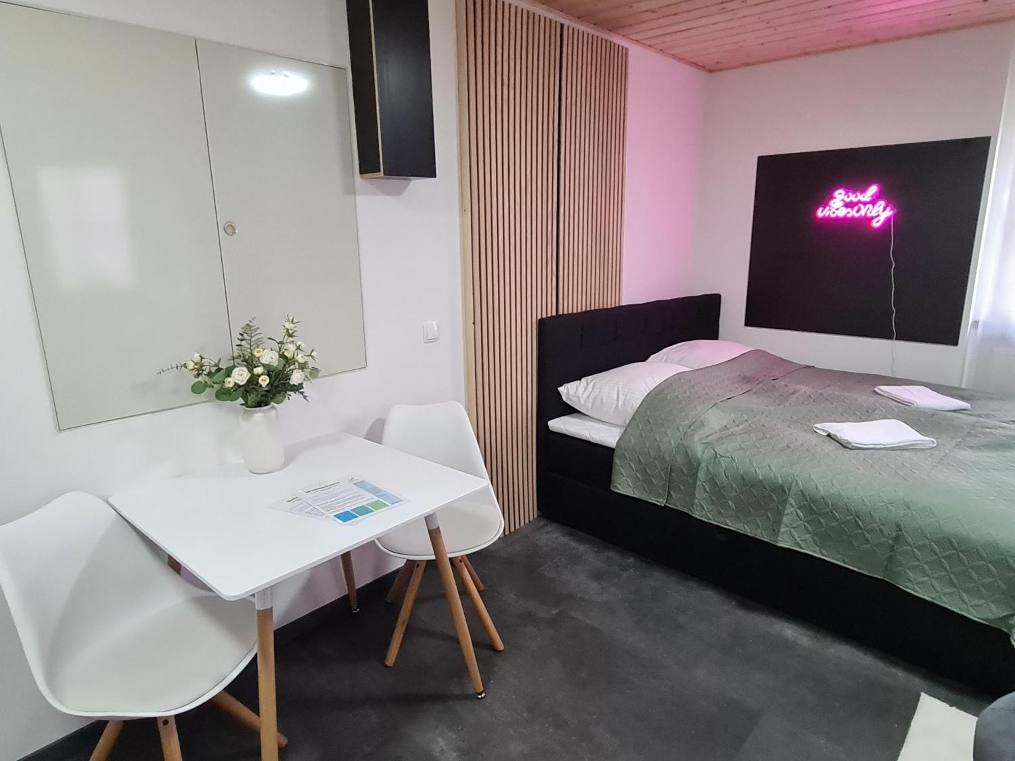 Theox No 11 Studio Apartment Fuer 2 Personen Heppenheim  Exterior photo